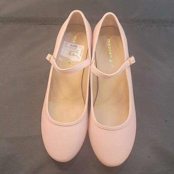 BRAND NEW MADDEN GIRL CHIC MARY JANE STYLE LOW  BLOCK HEELS PUMP - Picture 2 of 13